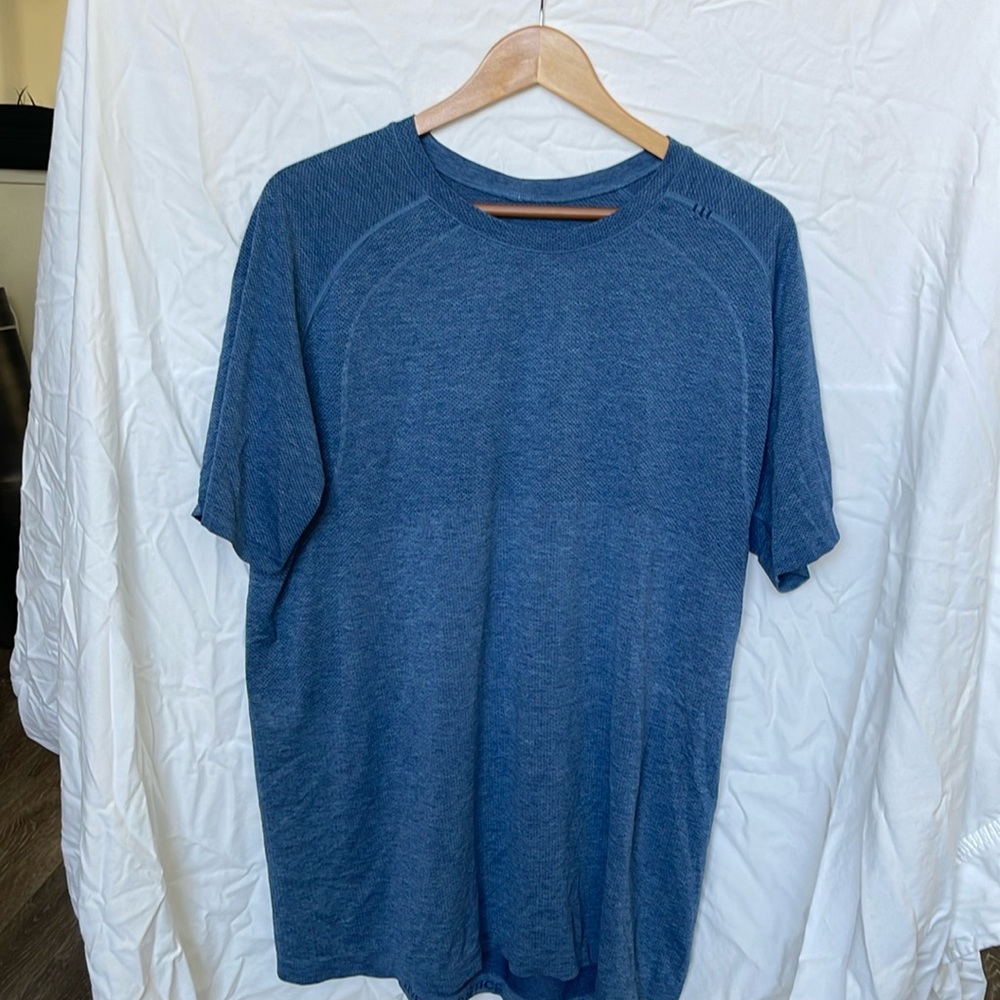 Lulu workout shirt